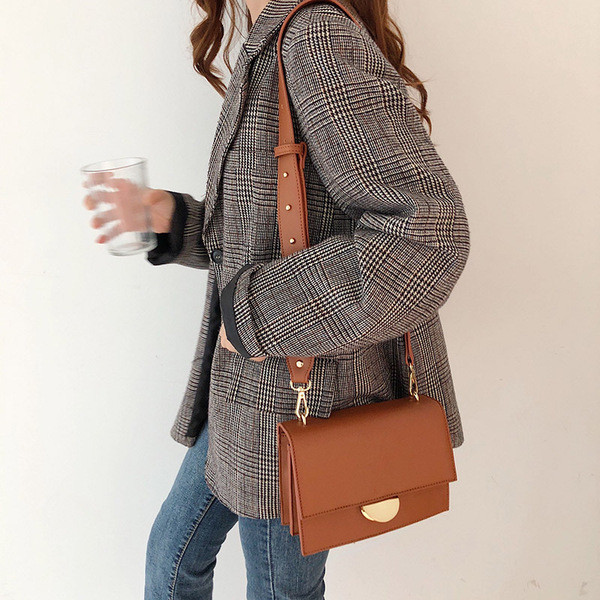 Női táska állítható fogantyúval