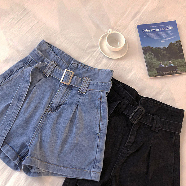 Stílusos női farmer magas derékkal és övvel, két színben