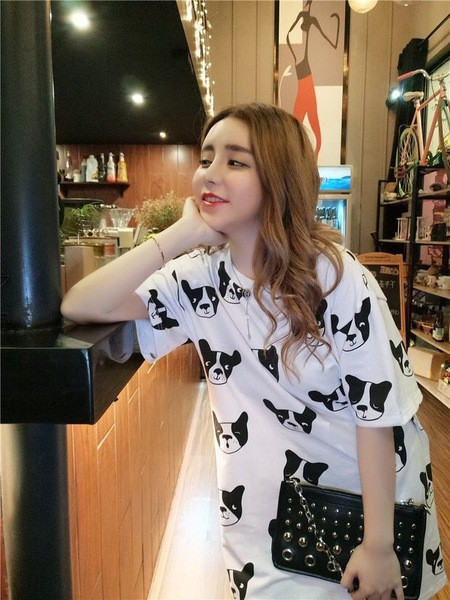 Alkalmi női ruha fehér és rövid ujjú