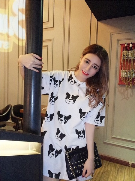 Alkalmi női ruha fehér és rövid ujjú