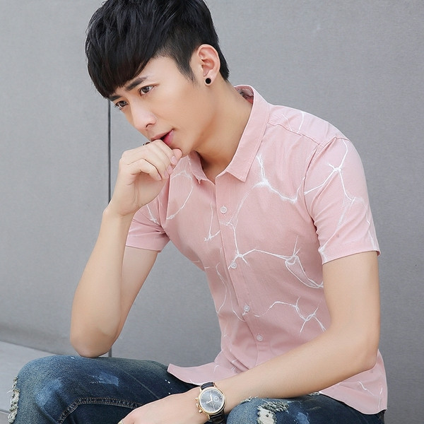 Elegáns férfi ing Karcsú modell két színben