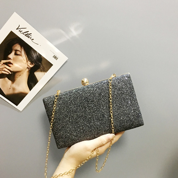 Κομψές τσάντες μίνι κυρίες σε πέντε χρώματα με μεταλλική αλυσίδα