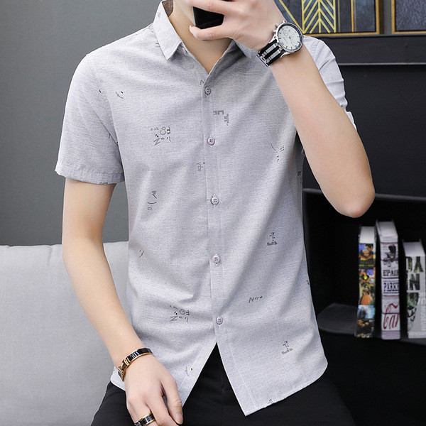 Friss férfi ing gombokkal és rövid ujjú, két színben