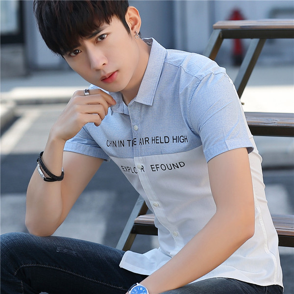 Cămașă bărbătească cu inscripții și mâneci scurte în trei culori