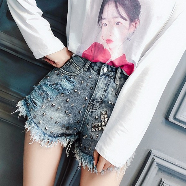 Modern női farmer kövekkel, szakadt motívumokkal, két színben