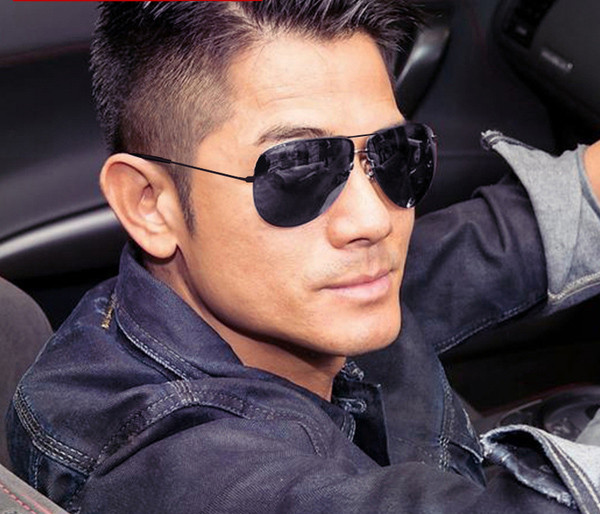 Alkalmi férfi napszemüveg többféle színben