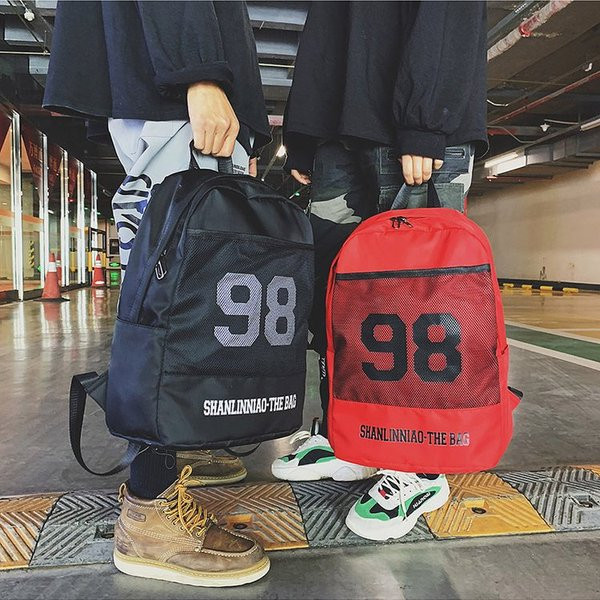 Rucsac de zi cu zi pentru bărbați cu inscripție în negru, roșu și gri