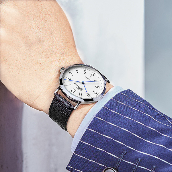 Ceas bărbătesc elegant în două culori cu curea din piele