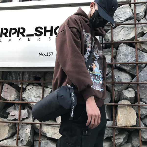 Geantă de zi cu zi pentru bărbați cu inscripție în negru