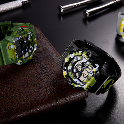 Мъжки водоустойчив часовник със силиконова каишка и различни цветове