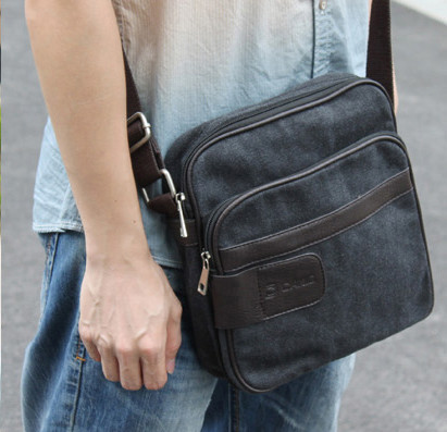 Geanta barbateasca moderna cu fermoar in doua culori