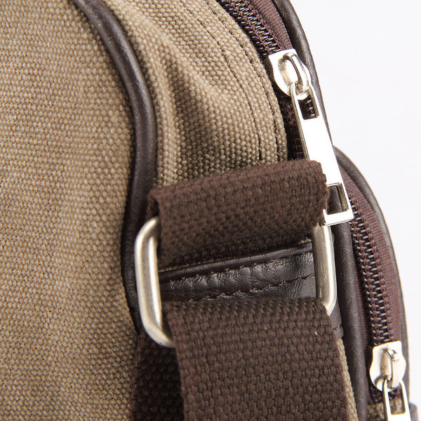 Geanta barbateasca moderna cu fermoar in doua culori