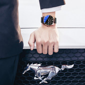 Modern férfi karóra fém elemmel több modellben