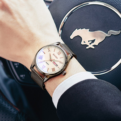 Modern férfi karóra fém elemmel több modellben