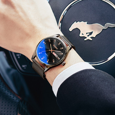 Modern férfi karóra fém elemmel több modellben