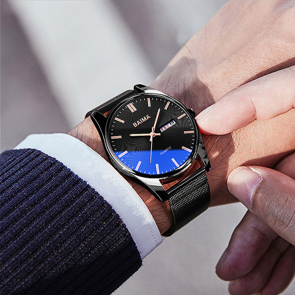 Modern férfi karóra fém elemmel több modellben