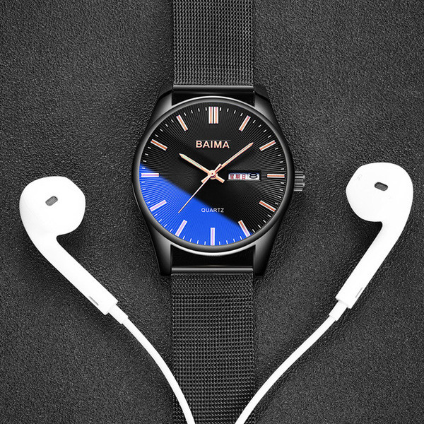 Modern férfi karóra fém elemmel több modellben