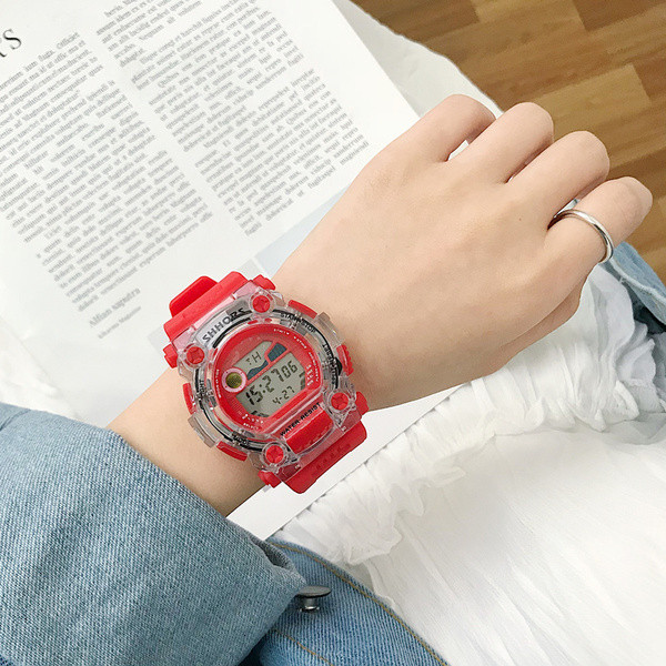 Modern karóra férfiak és nők számára, különböző színekben