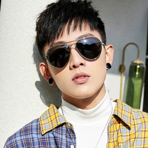 Ochelari de soare zilnici in mai multe culori