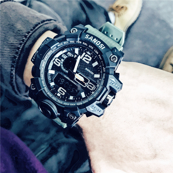 Férfi sportóra gumi szíjjal pár óra alatt