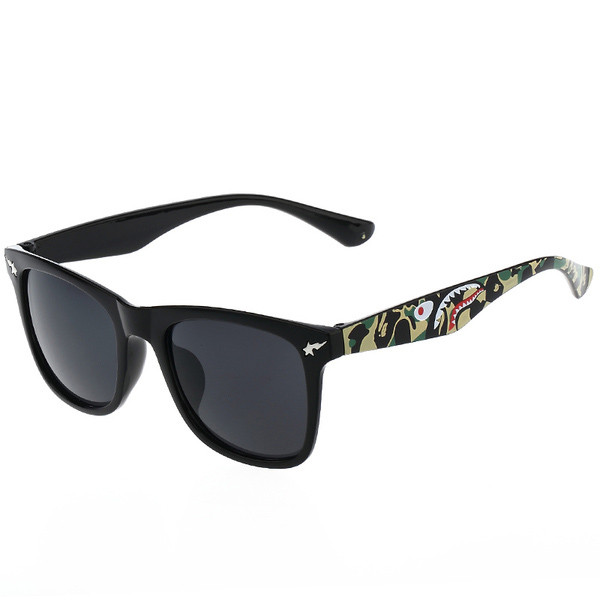 Modern férfi szemüveg több színben