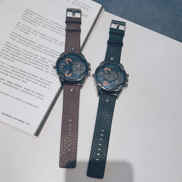 Ceas modern pentru barbati cu curea din piele in doua culori