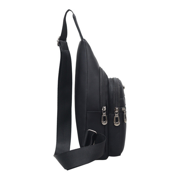 Geanta pentru barbati in negru si albastru cu fermoar si emblema