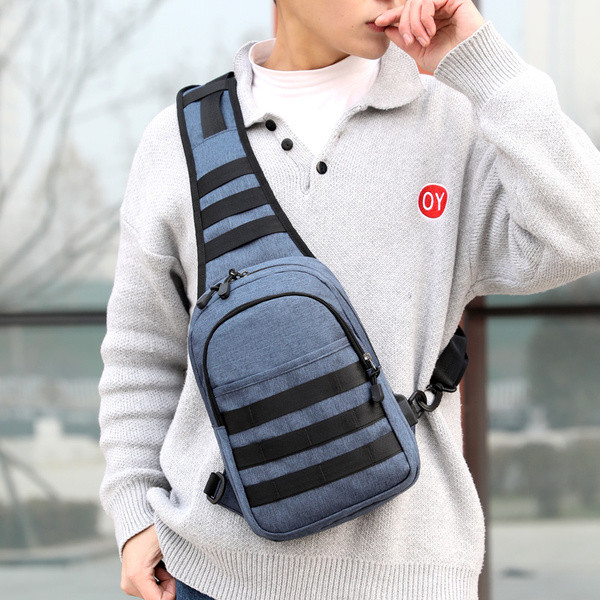 Kicsi férfi hátizsák fekete, szürke és kék színben