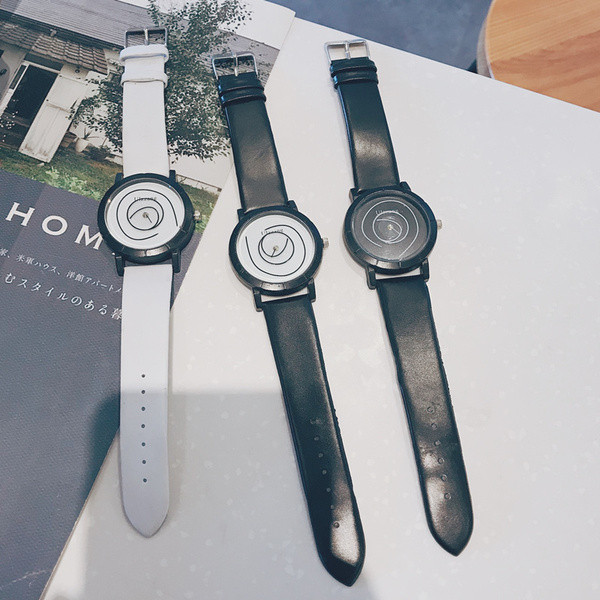 Modern férfi karóra három színben, bőr szíjjal