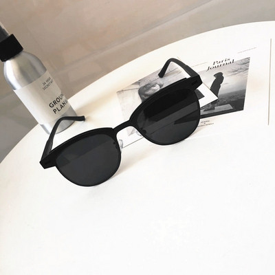 Új modern napszemüveg két színnel