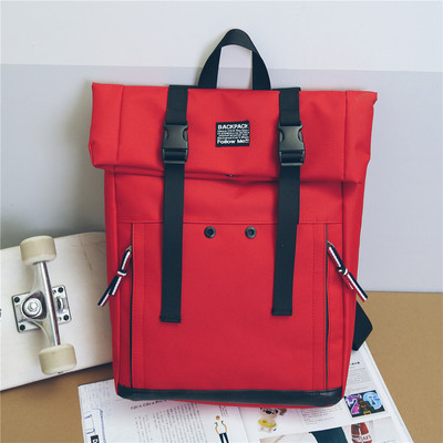 Kényelmes hátizsák fekete, fehér és piros színben, férfiaknak és nőknek egyaránt