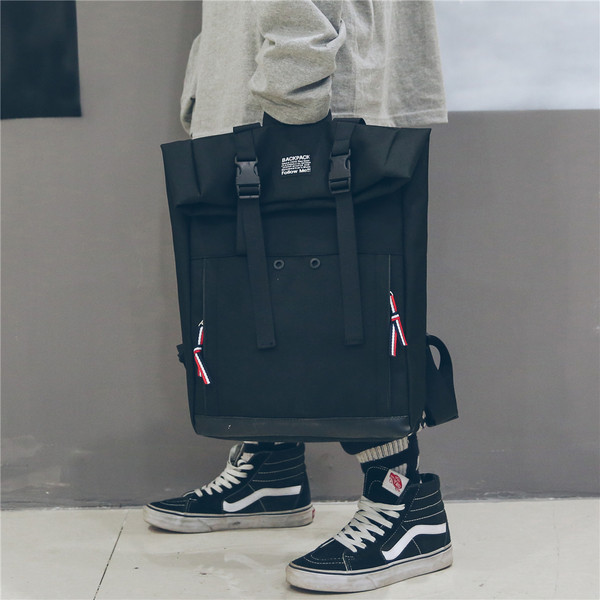 Kényelmes hátizsák fekete, fehér és piros színben, férfiaknak és nőknek egyaránt