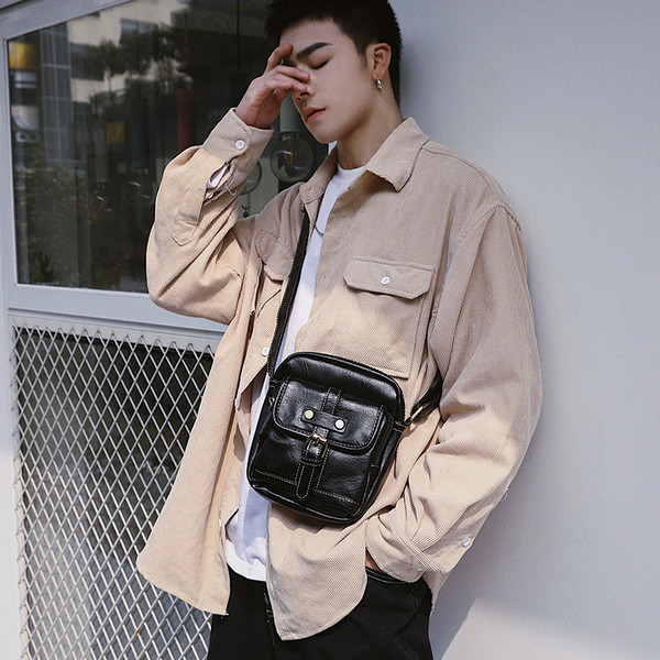 Aktuális férfi táska fekete színben, öko bőrből