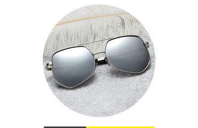 Stílusos férfi napszemüveg több színben