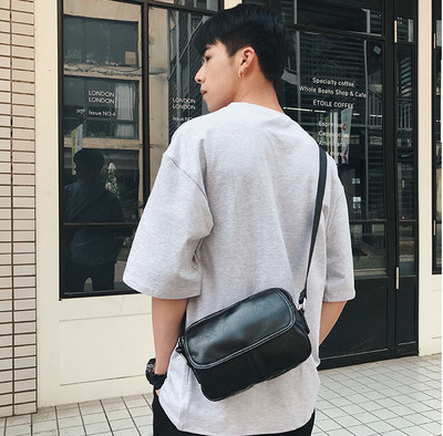 Мъжка стилна чанта в черен цвят от еко кожа