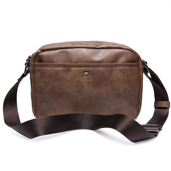 Öko bőrből készült modern férfi táska barna színben