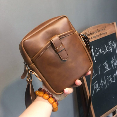 Мъжка модерна чанта от еко кожа в кафяв и черен цвят