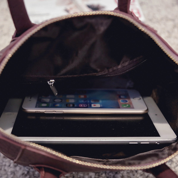 Geanta de dama moderna cu maner scurt in mai multe culori