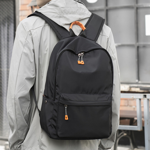 Modern férfi hátizsák fekete színben