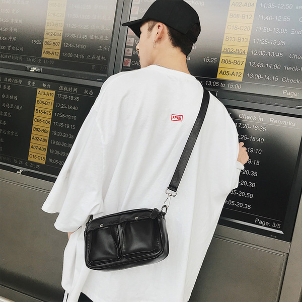 Geantă modernă pentru bărbați cu buzunare de culoare neagră