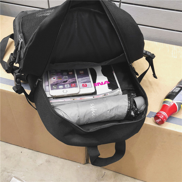 Férfi sport és hétköznapi hátizsák két színben