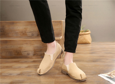 Férfi mokaszin - sima modell krém és sötétkék színben