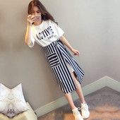 Női ruha két színben 3/4-es ujjal és felirattal