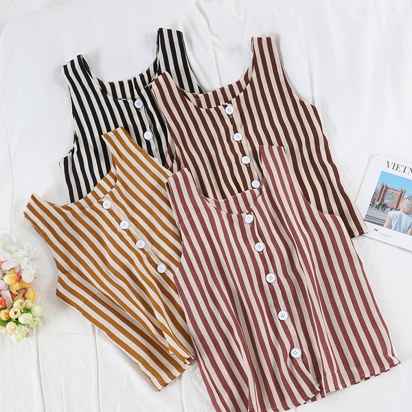 Napi női felső három színben gombokkal