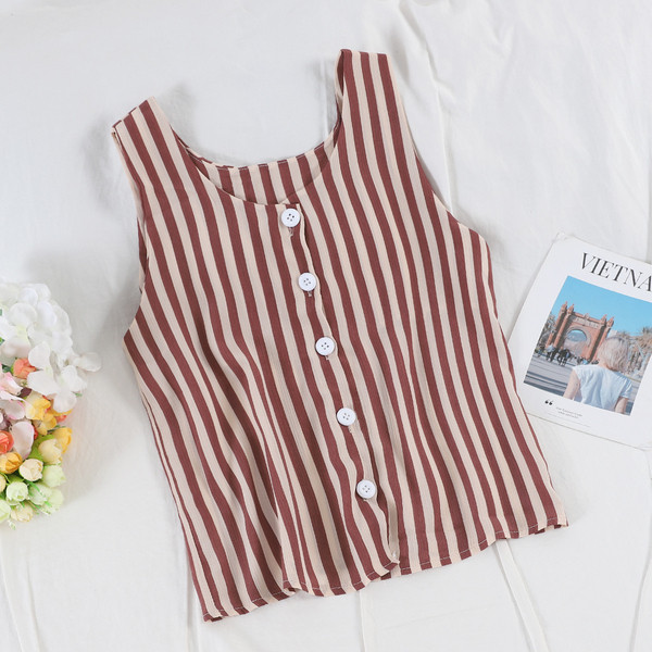 Napi női felső három színben gombokkal