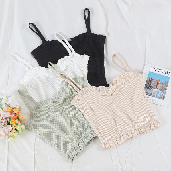 Stílusos női felső V-nyakkal és vékony pántokkal