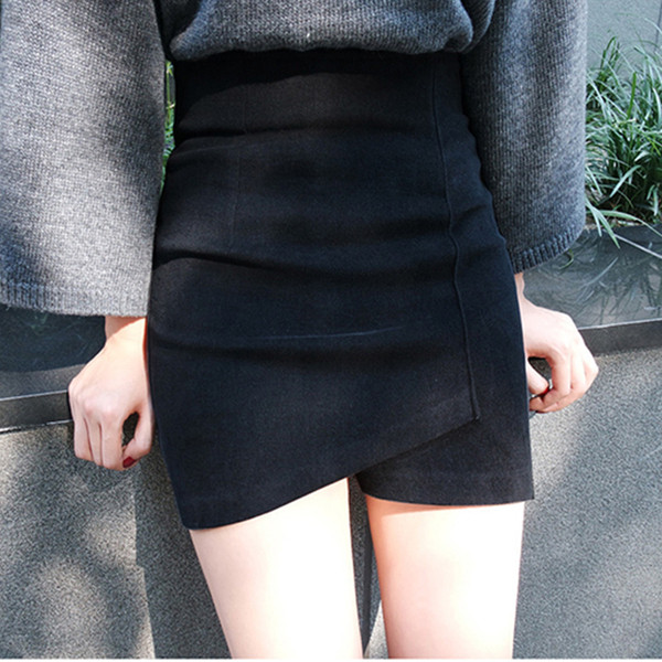 Modern női szoknya aszimmetrikus modell fekete színben