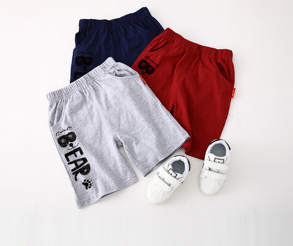 Pantaloni scurți pentru băieți în patru culori