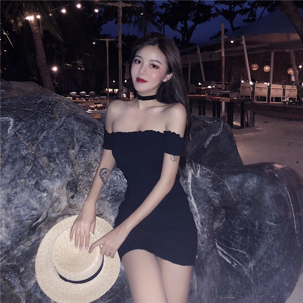 Rochie moderna scurta de dama cu maneci cazute in doua culori