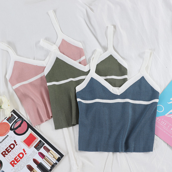 Maieu modern de damă, cu decolteu în V și bretele subțiri